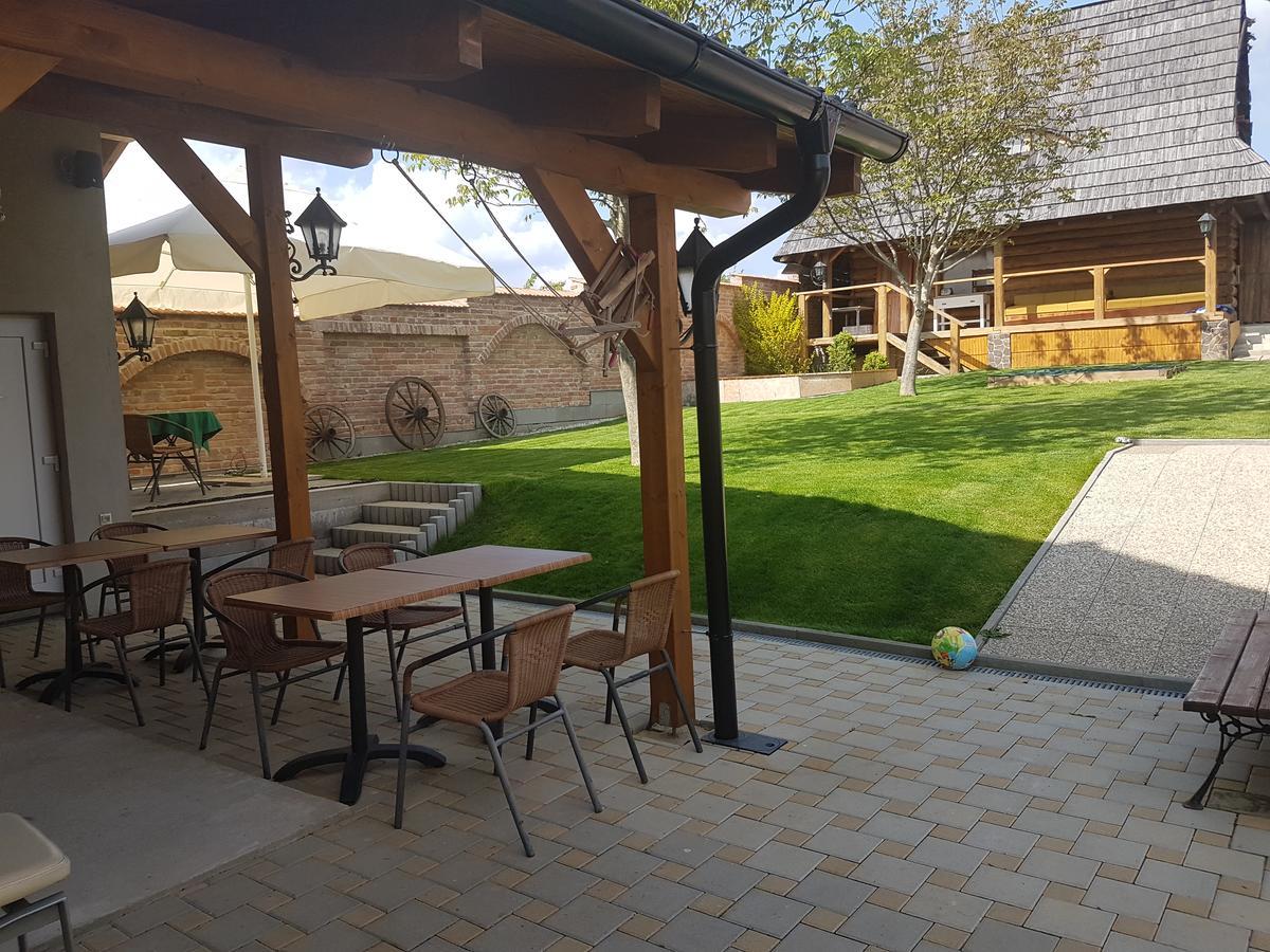 Agropenzion 7Divov Dolna Krupa Exterior foto