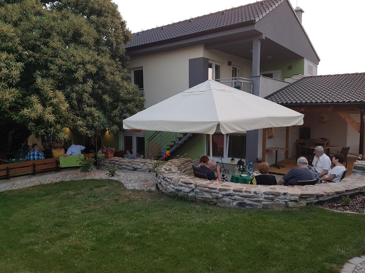 Agropenzion 7Divov Dolna Krupa Exterior foto
